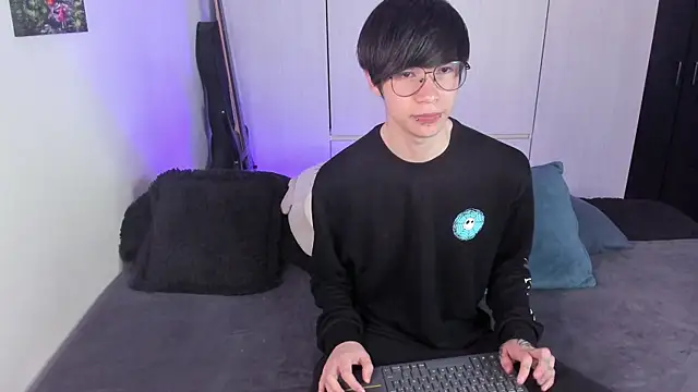 Snapshot of Aventure_Twinks chatting on January 25, 2025, 10:29 am Aventure Twinks online show from January 25, 2025, 10:29 am