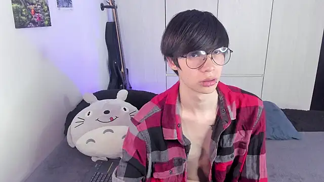 Snapshot of Aventure_Twinks chatting on February 5, 2025, 6:15 pm Aventure Twinks online show from February 5, 2025, 6:15 pm