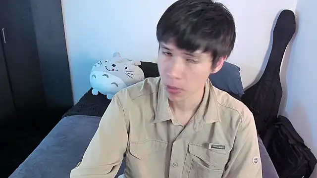 Snapshot of Aventure_Twinks chatting on February 7, 2026, 3:21 am Aventure Twinks online show from February 7, 2026, 3:21 am