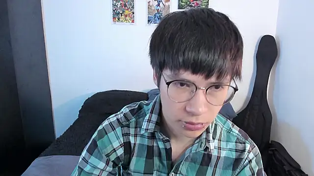 Snapshot of Aventure_Twinks chatting on February 8, 2026, 3:43 am Aventure Twinks online show from February 8, 2026, 3:43 am