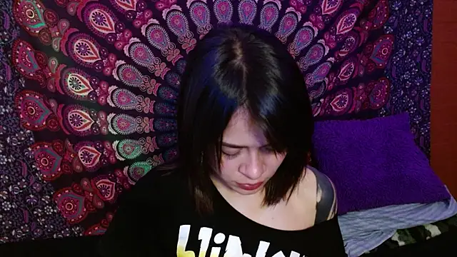 Snapshot of AbbySccott chatting on December 20, 2024, 3:25 am AbbySccott online show from December 20, 2024, 3:25 am