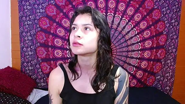 Snapshot of AbbySccott chatting on October 21, 2025, 11:05 pm AbbySccott online show from October 21, 2025, 11:05 pm