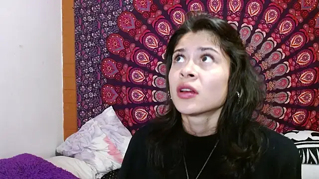 Snapshot of AbbySccott chatting on December 18, 2025, 12:06 am AbbySccott online show from December 18, 2025, 12:06 am