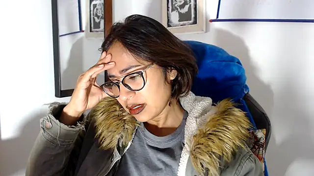 Snapshot of fantasty_nylon chatting on January 17, 2025, 11:29 pm fantasty nylon online show from January 17, 2025, 11:29 pm