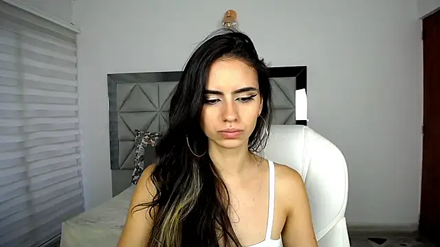 nina pons online show from January 13, 2025, 10:45 pm