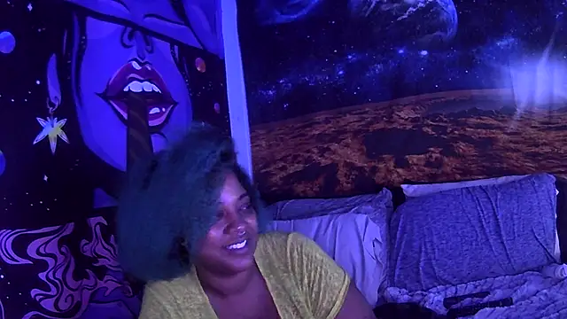 Snapshot of AutumnHart chatting on January 1, 2025, 5:44 pm AutumnHart online show from January 1, 2025, 5:44 pm