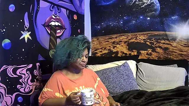 Snapshot of AutumnHart chatting on January 21, 2025, 11:13 pm AutumnHart online show from January 21, 2025, 11:13 pm