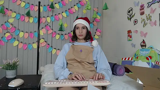 Snapshot of reaLISStic chatting on December 27, 2024, 1:32 am reaLISStic online show from December 27, 2024, 1:32 am