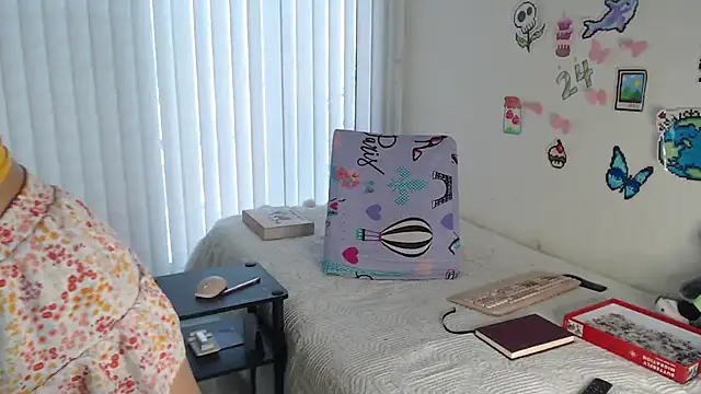 Snapshot of reaLISStic chatting on January 8, 2025, 8:29 pm reaLISStic online show from January 8, 2025, 8:29 pm