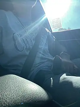 Snapshot of RoodoggXL chatting on January 12, 2025, 6:38 pm RoodoggXL online show from January 12, 2025, 6:38 pm