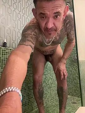 RoodoggXL online show from February 8, 2026, 7:34 am