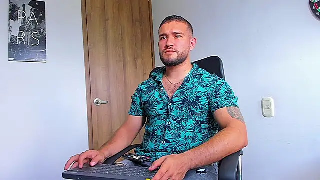 AndrewDiaz online show from September 14, 2025, 6:07 pm