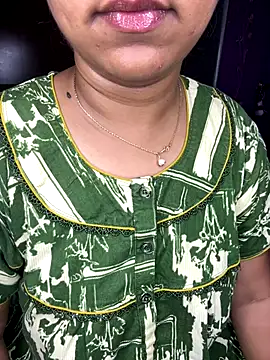 Snapshot of kannadatelugugirl chatting on October 9, 2025, 1:14 am kannadatelugugirl online show from October 9, 2025, 1:14 am