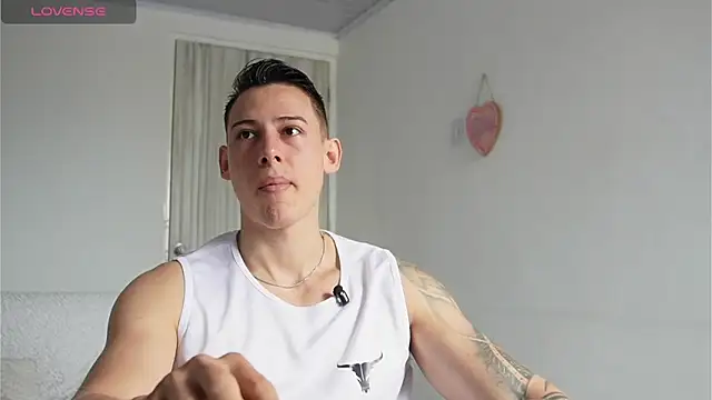 Muscle King Cum online show from April 28, 2026, 1:16 pm