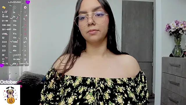 Valery7rose  online show from October 17, 2025, 2:08 pm