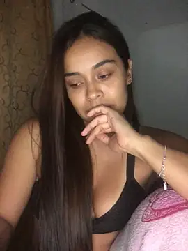 Snapshot of JuanaSimons chatting on October 24, 2025, 2:08 am JuanaSimons online show from October 24, 2025, 2:08 am