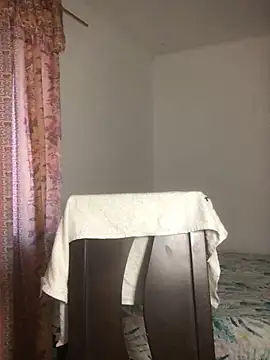 Snapshot of JuanaSimons chatting on November 16, 2025, 10:26 pm JuanaSimons online show from November 16, 2025, 10:26 pm