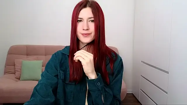 AliciaNewell online show from September 22, 2025, 8:49 am