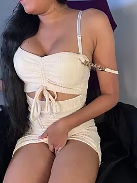 Snapshot of sneha_babe chatting on February 24, 2025, 3:42 pm sneha babe online show from February 24, 2025, 3:42 pm