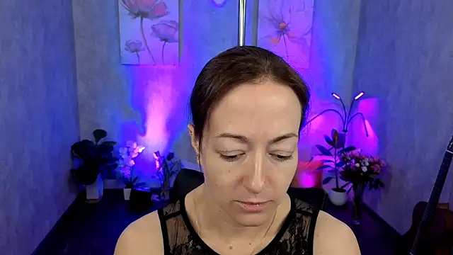 kimberlyray777 online show from March 9, 2025, 1:26 pm