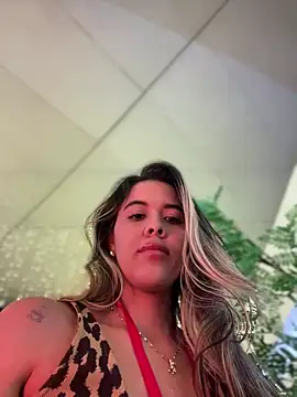 Emilia Bakerr online show from December 18, 2024, 6:14 pm