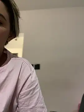 Emilia Bakerr online show from February 20, 2025, 6:24 pm