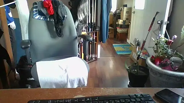 Daremeknot online show from March 19, 2025, 2:13 pm