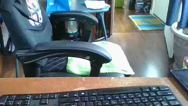 Daremeknot online show from May 1, 2026, 2:32 pm