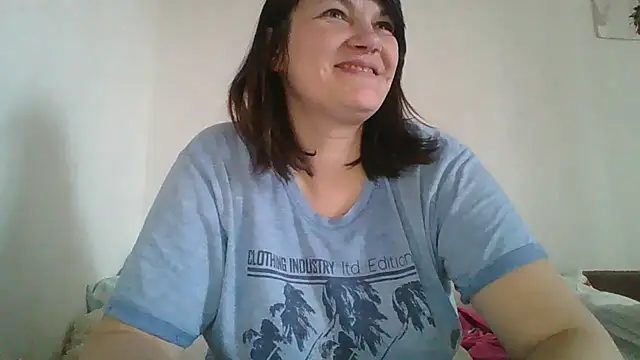 Snapshot of Lucinka1 chatting on March 6, 2025, 2:29 pm Lucinka1 online show from March 6, 2025, 2:29 pm