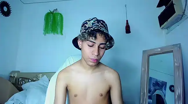 huge armound online show from February 5, 2025, 2:48 pm