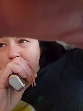 sweetkitty111 online show from February 15, 2025, 8:22 pm