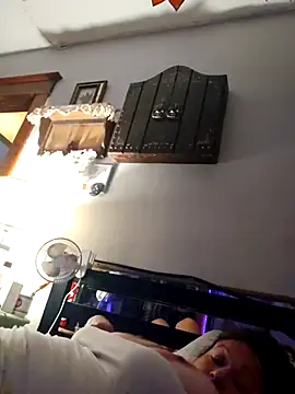 sweetkitty111 online show from September 13, 2025, 10:42 pm