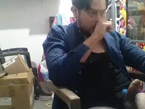 Snapshot of simpatico1000 chatting on January 12, 2025, 11:58 pm simpatico1000 online show from January 12, 2025, 11:58 pm