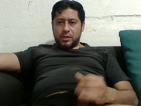 Snapshot of simpatico1000 chatting on November 7, 2025, 3:50 am simpatico1000 online show from November 7, 2025, 3:50 am