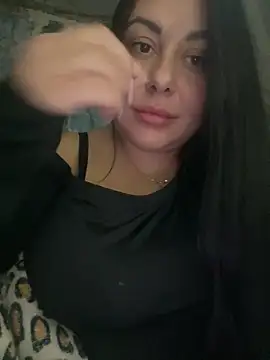 DaisyStreet online show from November 20, 2025, 7:24 pm