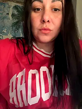 DaisyStreet online show from December 2, 2025, 2:56 pm