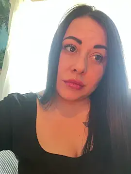 DaisyStreet online show from May 5, 2026, 7:27 am