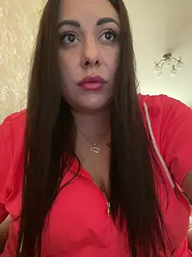 Snapshot of DaisyStreet chatting on July 7, 2026, 2:10 pm DaisyStreet online show from July 7, 2026, 2:10 pm
