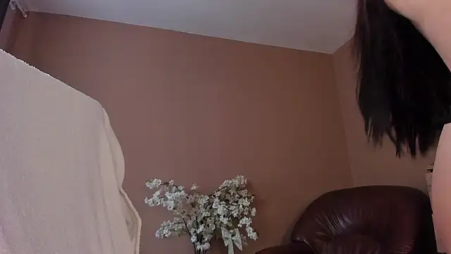 KaylaLaine online show from February 16, 2026, 7:37 am