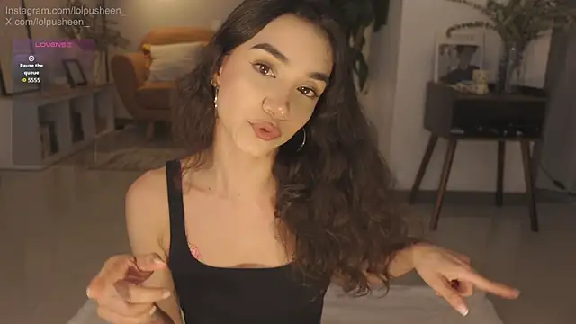 Snapshot of JulietteDee chatting on July 29, 2026, 9:24 pm JulietteDee online show from July 29, 2026, 9:24 pm