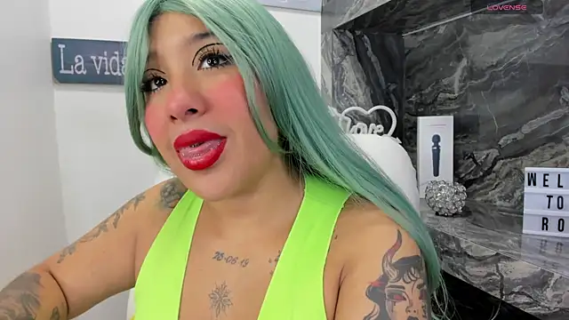 miss danika online show from November 18, 2025, 11:03 am