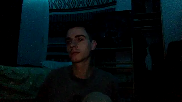 Snapshot of spicylaboi chatting on October 15, 2025, 4:56 am spicylaboi online show from October 15, 2025, 4:56 am