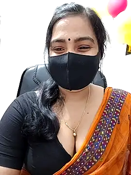 Snapshot of Ritusri_Dotta chatting on January 30, 2025, 4:02 pm Ritusri Dotta online show from January 30, 2025, 4:02 pm