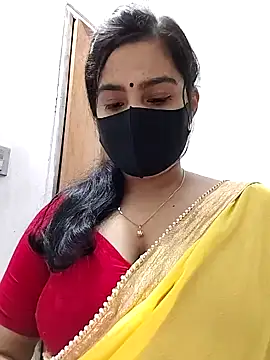 Snapshot of Ritusri_Dotta chatting on February 5, 2025, 4:36 pm Ritusri Dotta online show from February 5, 2025, 4:36 pm