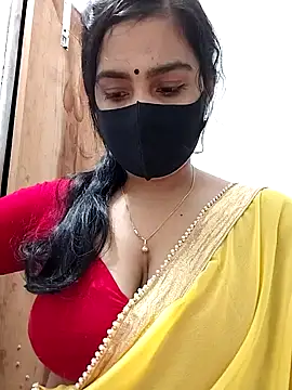 Snapshot of Ritusri_Dotta chatting on February 5, 2025, 7:42 pm Ritusri Dotta online show from February 5, 2025, 7:42 pm