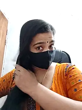 Snapshot of Ritusri_Dotta chatting on February 23, 2025, 4:46 pm Ritusri Dotta online show from February 23, 2025, 4:46 pm