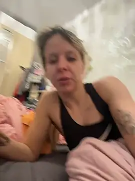 LikaCat online show from February 9, 2026, 3:10 am