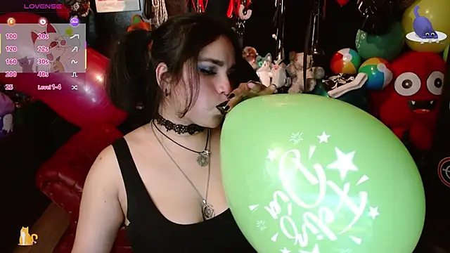 kureiji hentaii online show from January 9, 2026, 11:50 pm