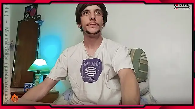 Snapshot of tobix_ chatting on December 29, 2024, 11:50 pm tobix online show from December 29, 2024, 11:50 pm