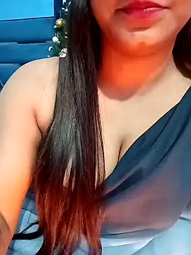 Snapshot of Gulabo-jaan chatting on December 31, 2024, 10:12 pm Gulabo-jaan online show from December 31, 2024, 10:12 pm